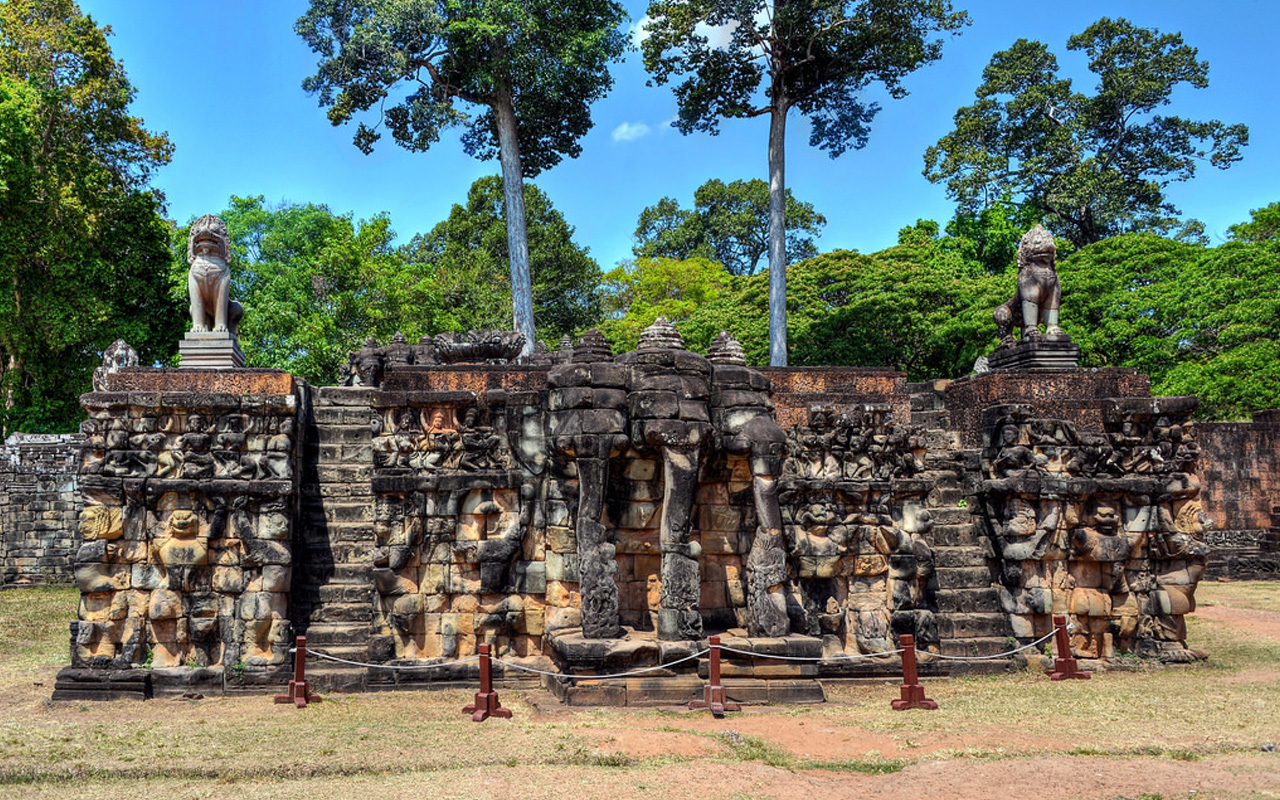 Terrace of the Elephants - Cambodia Attractions